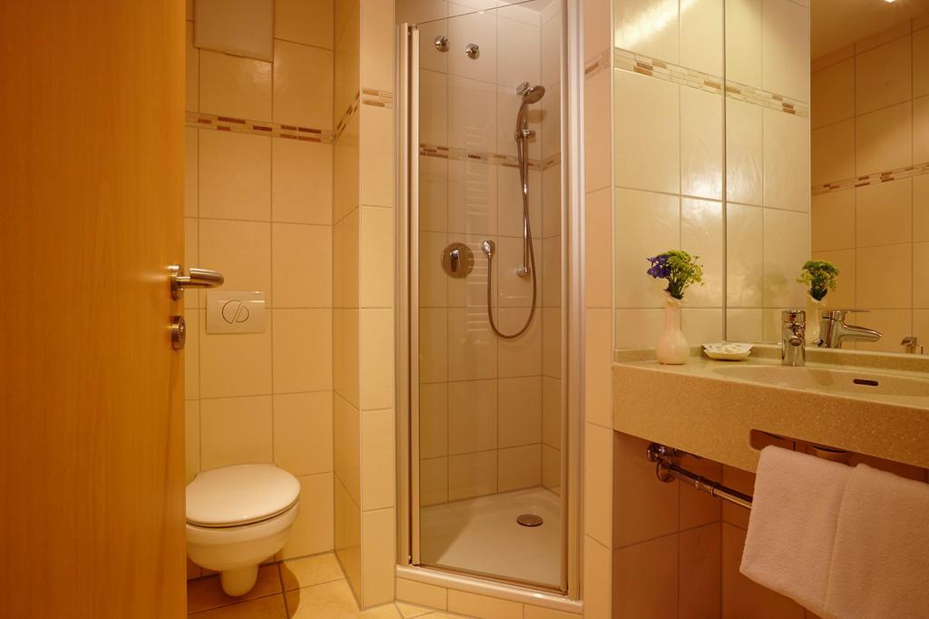 Hotel Eberl Hattenhofen  Bilik gambar