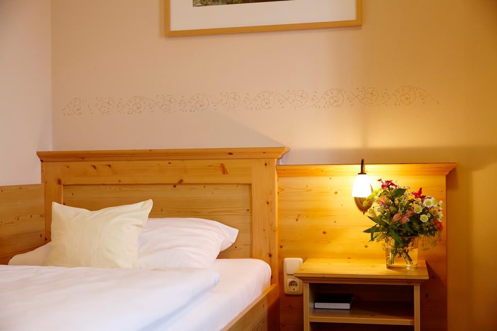 Hotel Eberl Hattenhofen  Luaran gambar